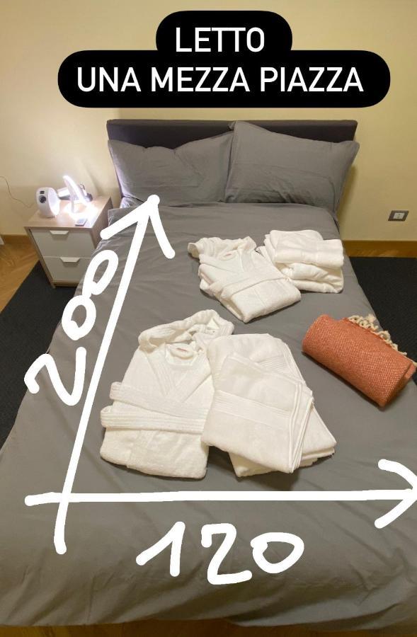 ホテルGhirardiresidenze トリノ エクステリア 写真